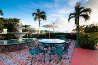Hotel Grenadine House