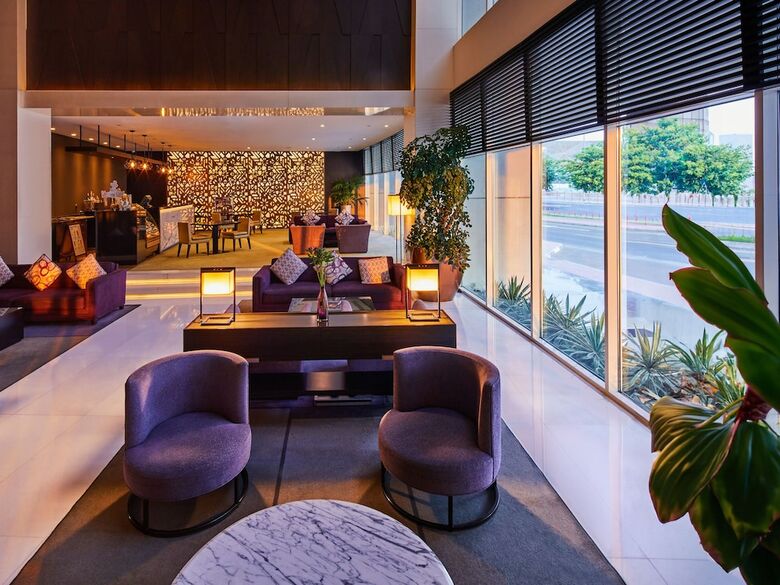 Flora Creek Hotel Apartments