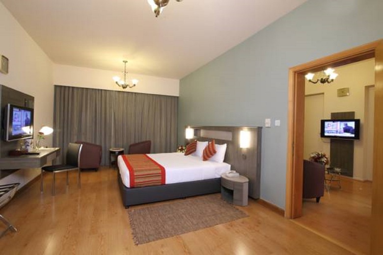Hotel Flora Apartments
