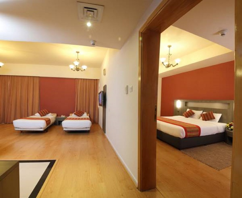Hotel Flora Apartments