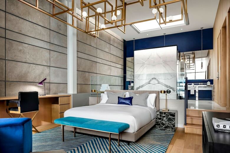 Hotel W Montreal