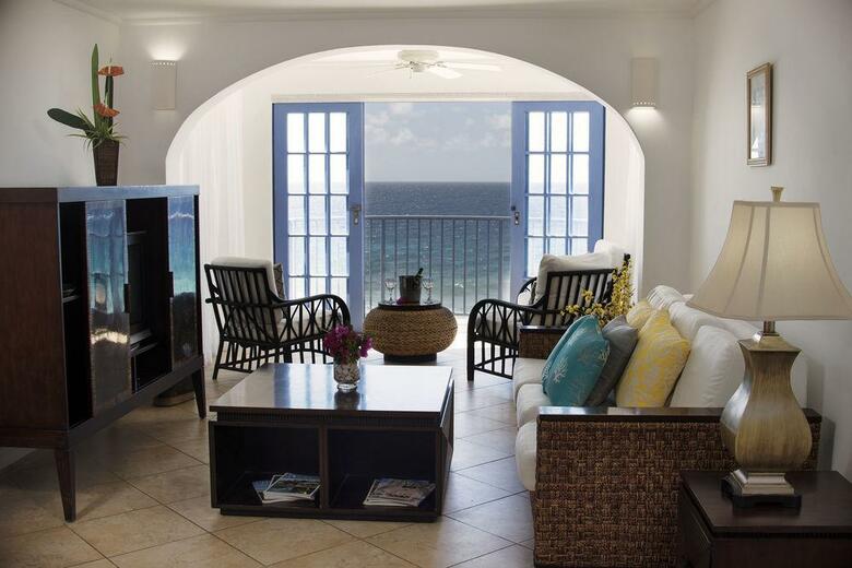 Hotel South Ocean Villa 402
