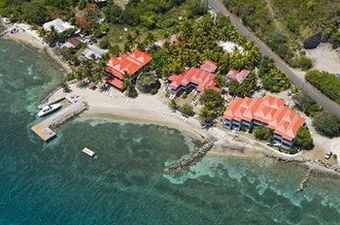 Fort Recovery Beachfront Villa & Suites Hotel