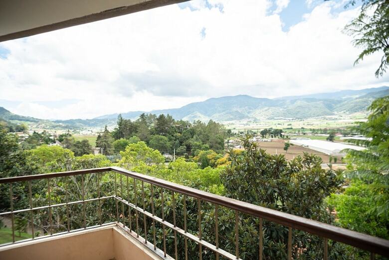 Altocerro Villas Hotel & Camping