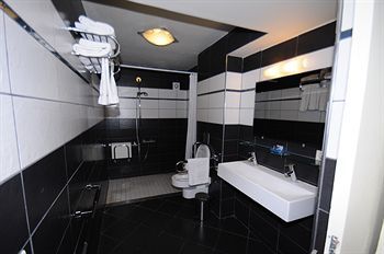 Hotel Dolphin Suites
