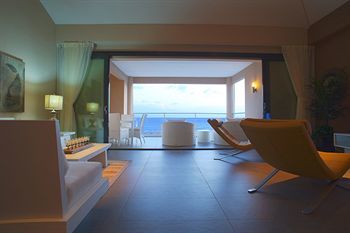 Aparthotel The Beach House Curacao