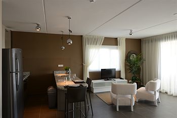 Aparthotel The Beach House Curacao