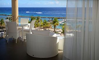 Aparthotel The Beach House Curacao