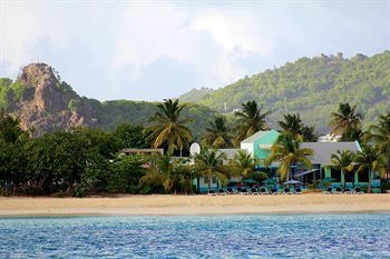 Azure Hotel And Art Studio
