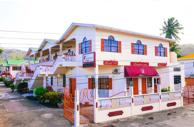 Hotel Laurena