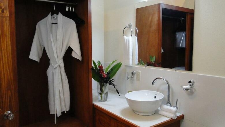 La Reserve Hotel