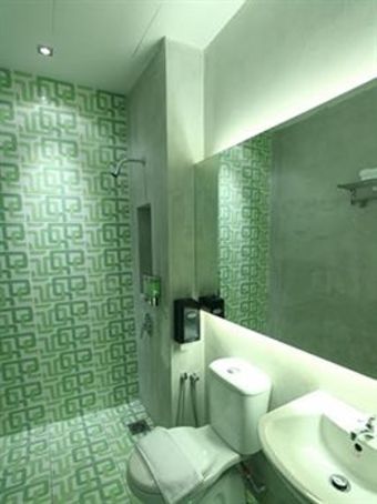 J Hotel