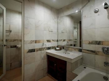 Hotel Century Pines Resort