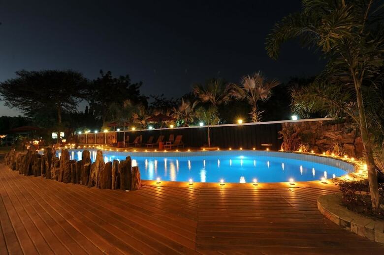 Sky Palace Hotel