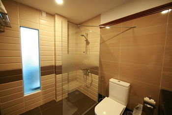Hotel M