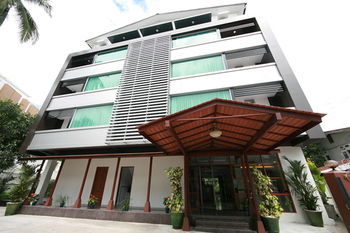 Hotel M