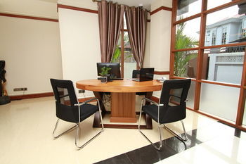 Hotel M