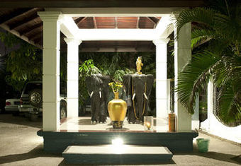 Myanmar Life Hotel