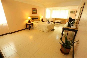 Matabungkay Beach Hotel