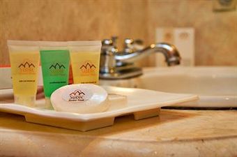 Hotel Subic Holiday Villas
