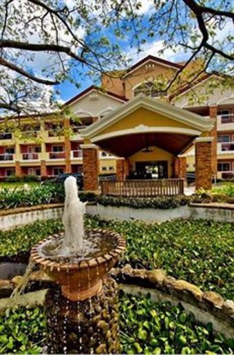 Hotel Subic Holiday Villas