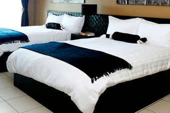 Hotel 8 Suites By Fat Jimmy's