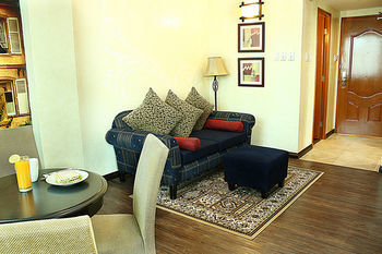 Lee Boutique Hotel