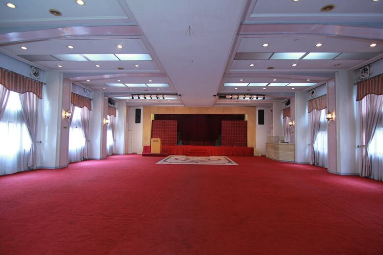Hotel Supreme