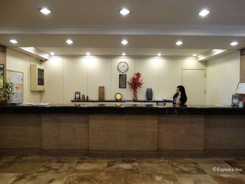 Aloha Hotel