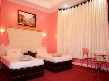 Sunny Point Hotel & Apartelle