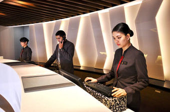 F1 Hotel