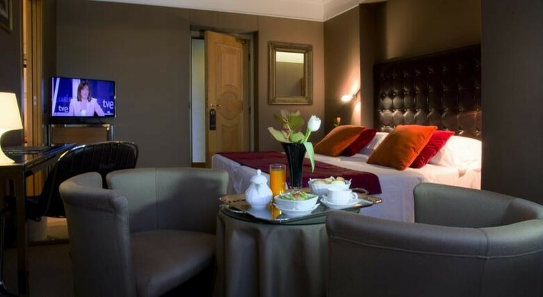 Hotel Marcella Royal