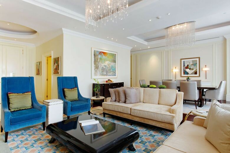 Hotel Raffles Makati
