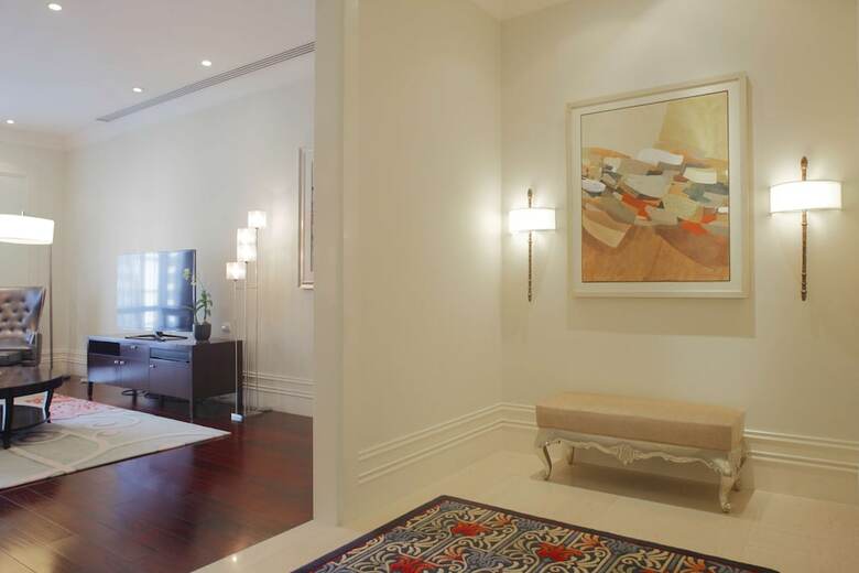 Hotel Raffles Makati