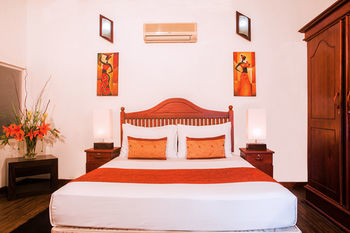 Hotel Whitehouse Residencies