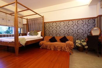 Hotel Rose Garden B&B