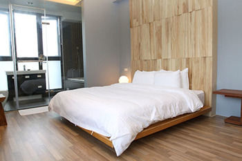 Hotel Village B&B