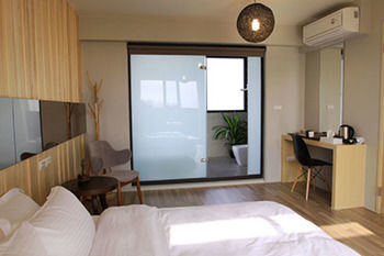 Hotel Village B&B