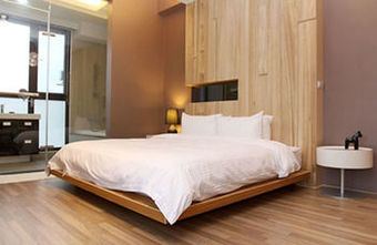 Hotel Village B&B