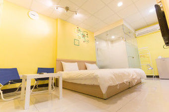 Hotel Feng Chia Colors