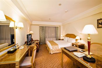 Golden China Hotel