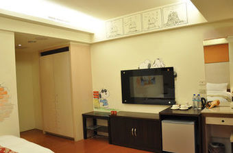 Waugh Den Hotel