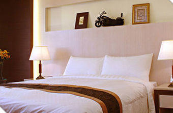 Waugh Den Hotel