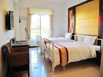 Warner Leisure Hotel