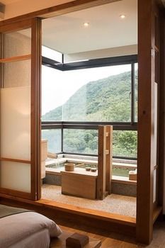 Tsuwu Hot Spring Hotel