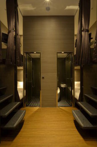Hotel Six Star Hostel