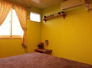 Hotel 86 Guest House