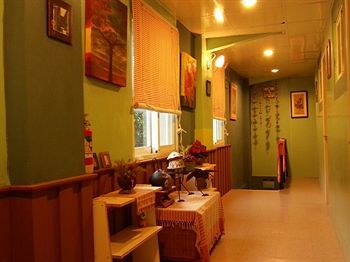 Hotel 86 Guest House