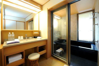 Radium Kagaya International Hotel