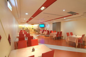 King Plaza Hotel